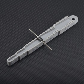Resim 1 Adet Duvara Monte Katlanır Mengene Transistörler/Dirençler için - 8mm Delik Aralığı, Güvenli Montaj için Dayanıklı Plastik & Metal Vidalar/Konnektörler, Elektronik Montajı ve PCB Üretimi İçin Endüstriyel Alet, Katlanabilir Tasarım, Verimli Mesafe Mekanizması 