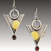 Resim 1 Çift Vintage Bohem Üçgen Gün Batımı Alaşımlı Küpeler Sentetik Sahte Taşlar, Demir Kulak İğnesi, Moda Takı Aksesuarları 