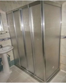 Resim Nokta Duşakabin Teknesiz Plastik Camlı Duşakabin Ön 2 Sabit 2 Sürgülü + Yanda Sabit Panel Şeffaf 