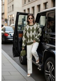 Resim Lela Oversize Fit Bisiklet Yaka Baklava Desenli Yumuşak Dokulu Bayan Kazak 4616223 Haki 