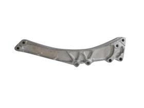 Resim Basamak Bağlantı Braketi Tgs Euro 6 Ön Sol (Lıon) 