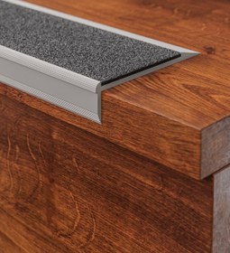 Resim Zemin Market Kaydırmaz Aluminyum Basamak Köşe Profili (1,5 Metre) 