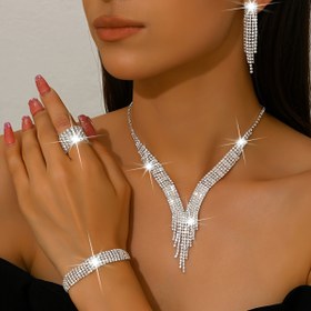 Resim Bir Şık Gümüş Takı Seti, Rhinestones ile Süslenmiş, Bir Kolye, Bir Çift Küpe, Bir Bilezik ve Bir Yüzük İçerir, Top ve Parti Aksesuarları İçin Mükemmel, Kadınlar İçin Yüksek Kaliteli Takı Seti, Kadınlar İçin Takı Seti, Kadınlar İçin Takı, Takı Seti, Kadınlar İçin Zarif Kolye, Kadınlar İçin İnce Takı, Kadınlar İçin Zarif Kolye, Kadınlar İçin Zarif Aksesuar, Kadınlar İçin Zarif Kolye ve Küpe Seti, Kadınlar İçin Bilezik 