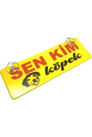 Resim Otohousse Sen Kim Köpek Yazılı Sarı Dekor Plaka Vantuzlu Cam Süsü 22X7.5CM 