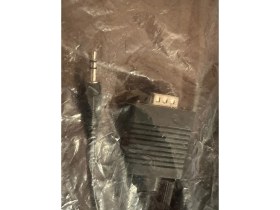 Resim Kync 37-1192-01 Rev.a0 94841 Lor 0114RH 9 Metre VGA Kablosu Stero Soketli 
