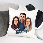 Resim Anne Baba ve Genç Kızları Karikatürlü Yastık 