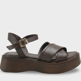 Resim Capone Outfitters Bobbi Hakiki Deri Çapraz Bantlı Dolgu Topuk Kadın Sandalet 