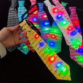 Resim 1 Adet GANXIN LED Yanıp Sönen Erkek Kravatı - Çok Renkli Değişen (RGB), Gösteri Gibi Fişsiz Çalışma, Partiler, Balo, Düğünler, Noel, Bira Festivalleri İçin - Yenilikçi Işıklı Kravat Aksesuarı 