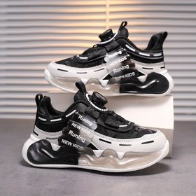 Resim NEWKIDS Koşu Spor Ayakkabıları - Siyah & Beyaz, Düşük Üst, Mikrofiber Üst, Yuvarlak Burun, Hafif, Esnek, Döner Toka Kapanışı, Tüm Mevsimler Spor Ayakkabıları, Dış Mekan Spor Ayakkabıları|Şık Spor Ayakkabılar|Hafif Ayakkabılar 