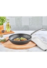 Resim Granit Tava 22 Cm Kahramanlar 