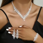 Resim Şık Taşlı Takı Seti - Parlayan Kolye, Küpe ve Bilezik Kombinasyonu, Gelin ve Akşam Etkinlikleri İçin Mükemmel, Sevgililer Günü, Cadılar Bayramı, Mardi Gras - Dantelli Tasarım ile Parlayan Taşlar, Moda Kıyafetler İçin Aksesuarlar|Canlı Aksesuar Seti|Taşlı Süslemeler, Takı Aksesuarları 