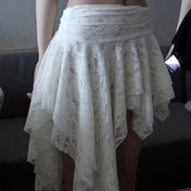 Resim Y2K Tarzı Kadınlar İçin Dantel Kontrast Etek - Asimetrik Kılçık, Geniş Bel Bandı, Nefes Alabilen Naylon-Spandeks Karışımı, Makinede Yıkanabilir Yazlık ve Ofis Giyim 