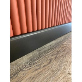 Resim Pasha Dekor 8 cm Düz Siyah Parke Süpürgelik 