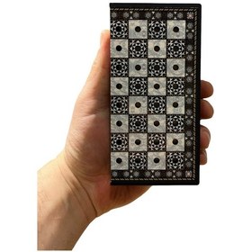 Resim Gifthome Pocket Serisi Küçük Boy Metal Black Taş Ve Sedef Desenli Kutulu Klasik Satranç Takımı 13,5 X 13,5 Cm. 