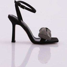 Resim Dgn 2029 Kadin Silver Taş Fiyonklu Bilekten Kemer Bağlamali Topuklu Sandalet 2030-2219-R14456 Siyah 