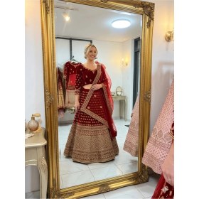 Resim Aashiv's Collection Gelinlik Hint Lehenga Choli Takımı Kırmızı Işlemeli 