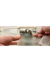 Resim Kalorifer Petek Açma Kapama Havasını Alma Aparatı Pirjör Anahtarı 