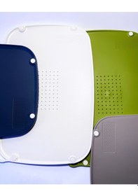 Resim Kaymaz Ayaklı Çift Taraflı Renkli Plastik Kesme Ve Doğrama Tahtası - Kaydırmaz Taban, Sarımsak Ezme Alanlı Renkli 