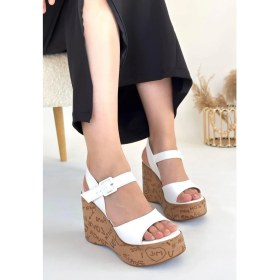 Resim Riboy Beyaz Cilt Dolgu Topuk Sandalet 