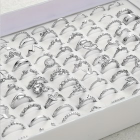 Resim Kutusuz Günlük Kullanım ve Parti Hediyesi İçin Uygun Rastgele 24/34 Adet Buğday Büküm Yapay Kristal Yüzükler 