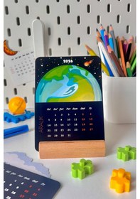Resim 2026 Uzay Temalı Masa Takvimi Astronot Tasarımlı, Ahşap Standlı, 12 Ay Özel Kesim Kart Takvim 