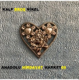 Resim Kalp Desenli Broş Nikel Renk Gül Motifli Broş 