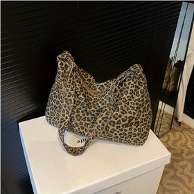 Resim Kadınlar için Şık Leopar Desenli Tote Çanta - Geniş Omuz ve Çapraz Vücut Çantası Fermuarlı Bölme ile, Günlük Kullanım için Mükemmel, Elde Yıkama veya Kuru Temizleme, Polyester Malzeme, Karışık Renkler 
