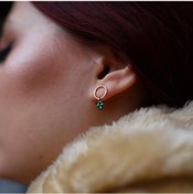 Resim Üç Tohumlu Yeşil Taşlı Küpe 