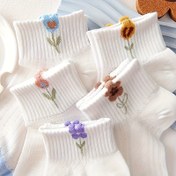 Resim 5'li Paket Sevimli Çiçek Desenli Rahat ve Nefes Alabilen Kadın Çorapları 
