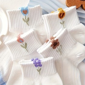 Resim 5'li Paket Sevimli Çiçek Desenli Rahat ve Nefes Alabilen Kadın Çorapları 