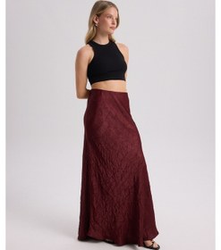 Resim Mai Collection Mai Studios Co. Eubah Kırışık Uzun Bordo Saten Etek Bordo 