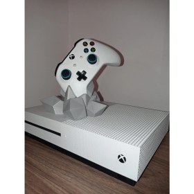 Resim Xbox Kontrolcü Tutucu – Düzenli ve Şık Oyun Aksesuarı 