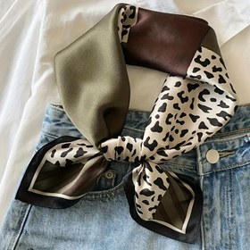 Resim Bohemian Tarzı Kadın Eşarp, Zeytin Yeşili ve Kahverengi Leopar Desenli - 70'ler Polyester Boyunluk | Nefes Alabilen İş Görüşmesi, Günlük Seyahat & Festival Modası Tek Parça | Çok Amaçlı Şık Eşarp 