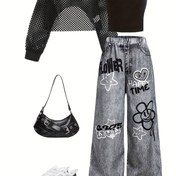 Resim Genç kızlar için üç parçalı bir set, bol kesimli sokak tarzı kot pantolon, fit edilmiş kolsuz tank top ve uzun kollu kapüşonlu mesh üst, dış mekanlar için 