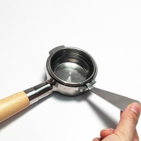 Resim Ahşap Saplı Paslanmaz Çelik Kahve Portafiltre Sepeti Çıkarıcı - Dayanıklı, Kullanımı Kolay Barista Aracı Espresso Makineleri İçin, Uygun, Anahtarlık Hazır 
