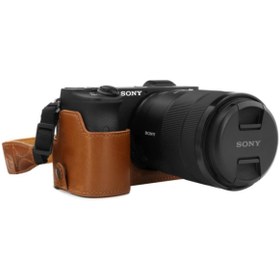 Resim MegaGear Sony Alpha A6600 Ile Uyumlu Suni Deri Yarım Kamera Kılıf 