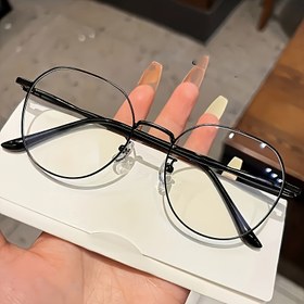 Resim Kadınlar için Anti-Mavi Işık Gözlükleri - Oval Çerçeve ve Metalik Saplı, Ofis & Oyun İçin Non-Reseptli Bilgisayar ve Akıllı Telefon Gözlüğü, Modern Y2K Tarzı, Dayanıklı Gözlükler, Tam Çerçeveli Destek, Hafif Çerçeve, Koruyucu Lensler, Ofis Profesyonelleri İçin Moda Gözlük 