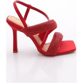 Resim Dgn 2032 Kadin Sirali Kalin Sirali Ve Çapraz Bantli Silver Taşli Topuklu Sandalet Kırmızı Saten 
