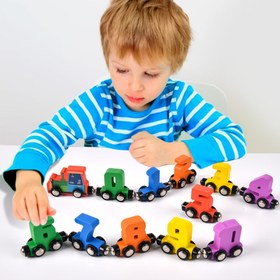 Resim 1set Manyetik Dijital Tren/Blok Yapma Arabası/Puzzle Oyuncak/Masa Oyunu/Oynarken Öğrenme/Topluluk Etkileşimini Geliştirme/Parti Oyunu Aksesuarı/tatil hediyesi/Oynarken Öğrenme 