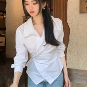 Resim 2024 Yeni Tarz Kadınlar İçin Düzensiz Desenli ve Dönme Yaka Çizgili Gömlek 