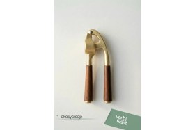Resim Feyza Design Akasya Saplı Gold Sarımsak Ezici ve Ceviz Fındık Kıracağı Seti 
