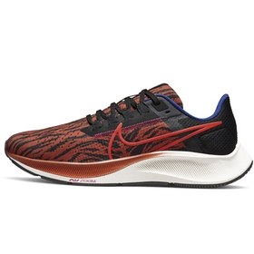 Resim Nike Air Zoom Pegasus 38 Kırmızı Renk Kadın Koşu Ayakkabısı DQ7650-800 Nike