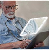 Resim Yaşlılar İçin Esnek Kaz Boynu Tasarımına Sahip Led Büyüteç Siyah 