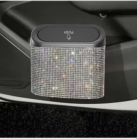 Resim Xuweiwei White Rhinestone Otomatik Kapaklı Multifonksiyonel Araç Çöp Kutusu Araç İçi Asılı Depolama 