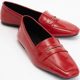 Resim Irıdessa Kırmızı Rugan Hakiki Deri Tokalı Küt Burun Kadın Loafer Ayakkabı Kırmızı 