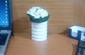 Resim 2 Adet Vazo Dahil,vazoda Çiçek,beyaz Yapay Çiçek,vazo Dekoratif Oval Çizgili 9x6x16cm Çok Renkli 