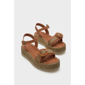 Resim Capone Outfitters Vanda Ahşap Tek Tokalı Leoparlı Hasırlı Dolgu Topuklu Kadın Sandalet 