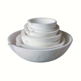 Resim Altın ve Gümüşü Arındırmak İçin Kullanılan Bir Melting Kasesi, Takı Yapımı Araçları İçin Kullanılan Altın, Gümüş ve Pirinç Alaşımlarının Döküm ve Arındırılması İçin Kullanılır. 