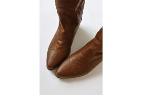 Resim Florida Taba Nakış Detaylı Sivri Burunlu Western Çizme 