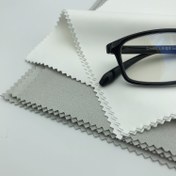 Resim 30'lu Paket Mikrofiber Temizlik Bezleri - Yeniden Kullanılabilir & Tekli Sarımlı Çapraz Köşeli Lens Bezi, Beyaz ve Siyah Renk Seçeneği, İncelemeye Uygun, Şık Görünüm (Gözlükler, Akıllı Telefonlar, Fotoğraf Makineleri, Takılar, Elektronik Cihazlar İçin) 